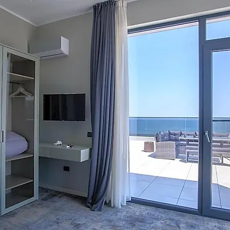 Oreo Hotel